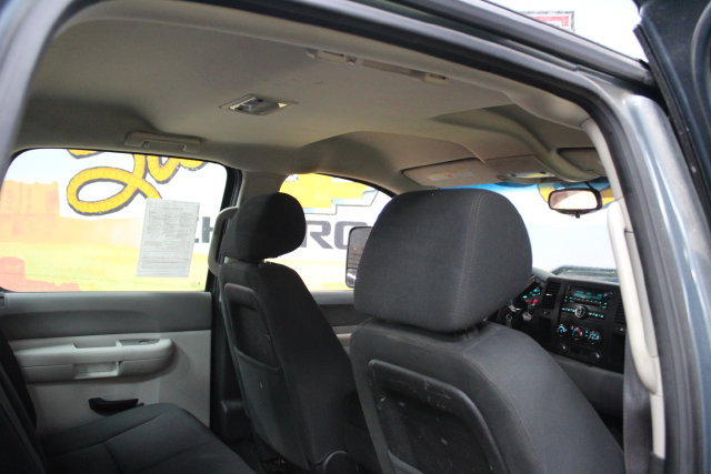 Used 2013 Chevrolet Silverado 3500 W/T AWD/4WD image 10