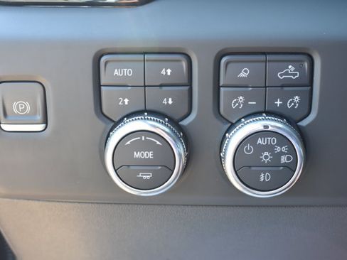 Used 2023 GMC Sierra 1500 Denali w/ Technology Package AWD/4WD image 29