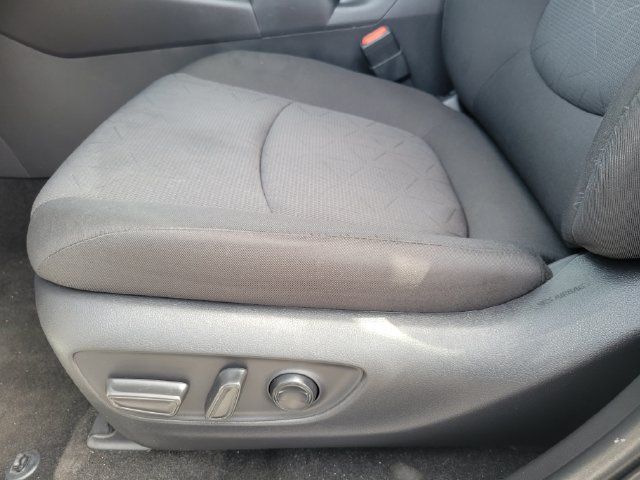 Certified 2025 Toyota RAV4 XLE AWD/4WD image 18