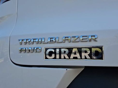 Used 2025 Chevrolet TrailBlazer LT AWD/4WD image 29