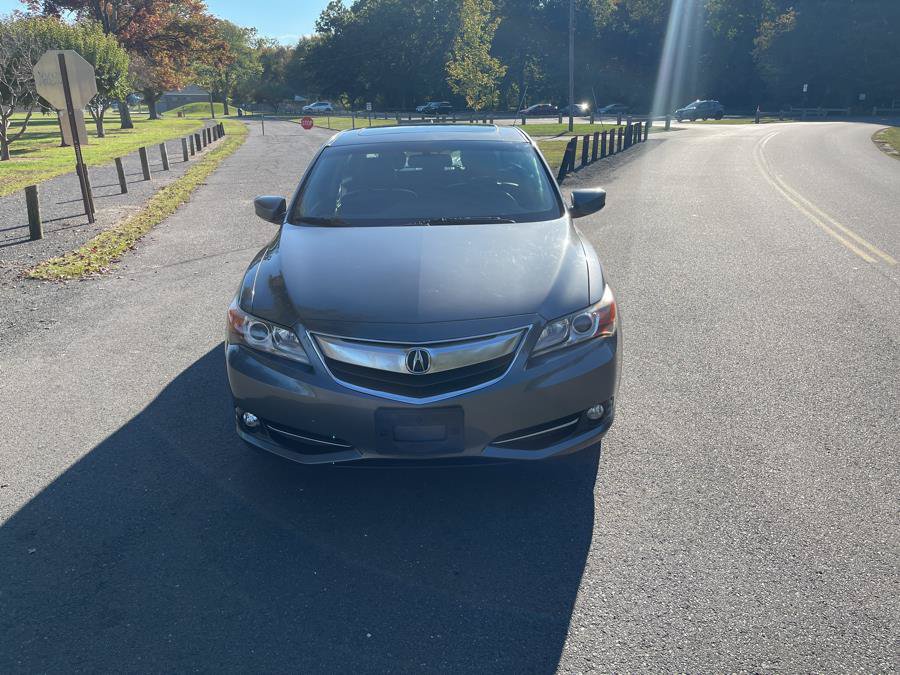 Used 2013 Acura ILX w/ Technology Package FWD image 14