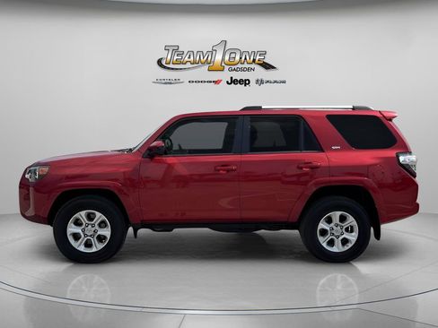 Used 2024 Toyota 4Runner SR5 RWD image 9