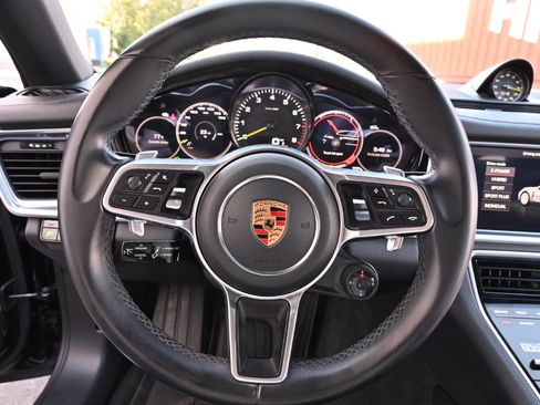 Used 2018 Porsche Panamera 4 AWD/4WD image 20
