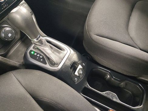 Used 2020 Jeep Renegade Sport w/ Sport Appearance Group image 26