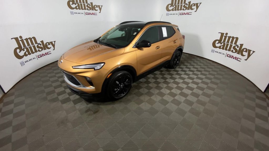 Certified 2024 Buick Encore GX Sport Touring w/ Black Roof Package AWD/4WD image 4