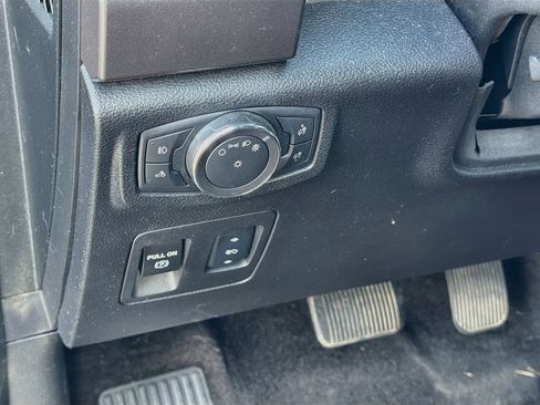 Used 2018 Ford F150 XLT w/ Equipment Group 302A Luxury AWD/4WD image 10