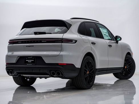 New 2026 Porsche Cayenne image 11