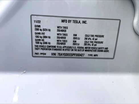 Used 2023 Tesla Model Y Long Range image 29