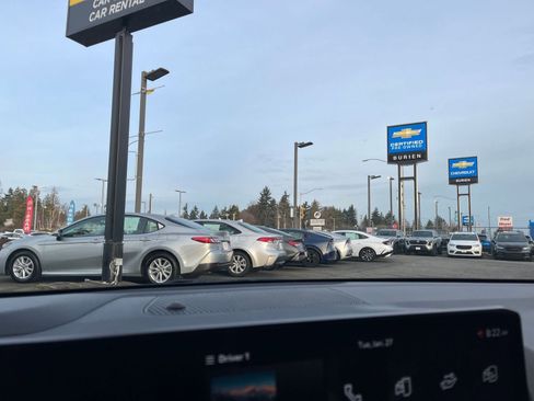 Used 2025 Kia K4 LXS image 17