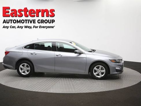 Used 2023 Chevrolet Malibu LT FWD image 45