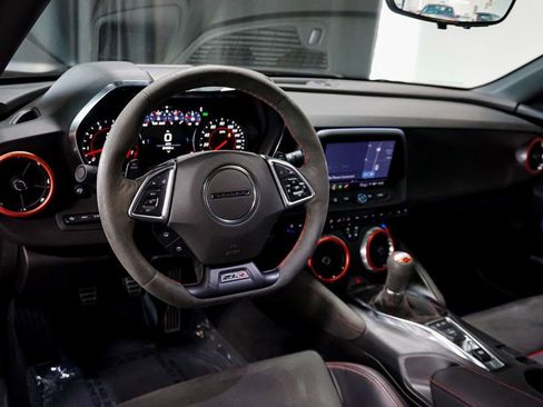 Used 2021 Chevrolet Camaro ZL1 image 10