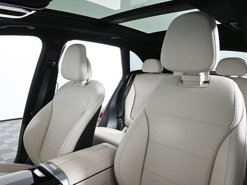 Certified 2024 Mercedes-Benz GLC 300 4MATIC image 5