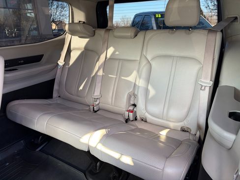 Used 2022 Jeep Wagoneer Series III w/ Convenience Group I image 6