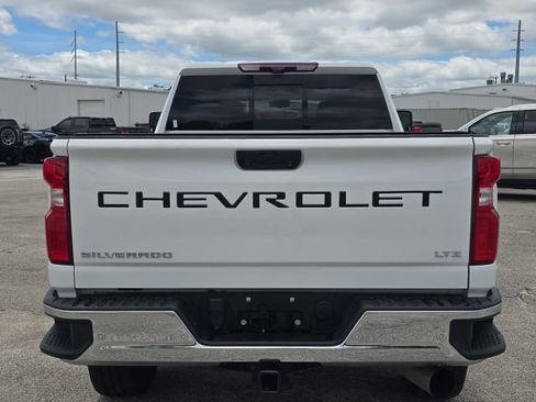 Used 2024 Chevrolet Silverado 3500 LTZ w/ LTZ Premium Package AWD/4WD image 4