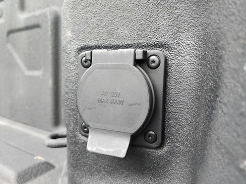 Used 2022 Chevrolet Silverado 3500 High Country image 71