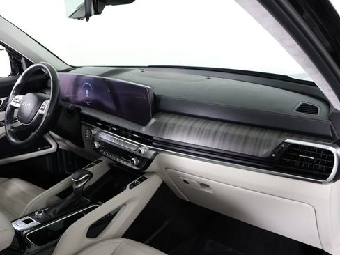 Certified 2023 Kia Telluride SX Prestige AWD/4WD image 36