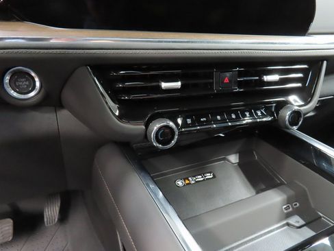 Used 2025 Chevrolet Suburban High Country w/ Sun And Tow Package image 64