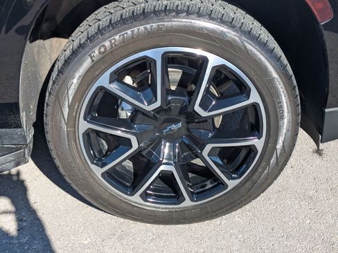 Used 2023 Chevrolet Tahoe RST image 32