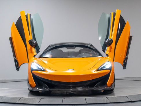 Used 2019 McLaren 600LT RWD image 37