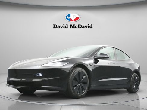 Used 2025 Tesla Model 3 Long Range image 1