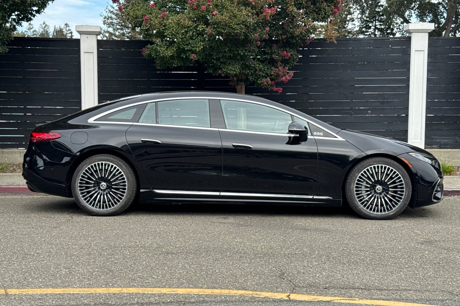 Certified 2023 Mercedes-Benz EQS 580 4MATIC Sedan image 8