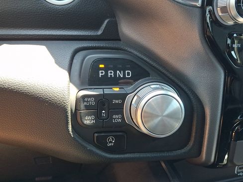 Used 2025 RAM 1500 Laramie AWD/4WD image 14