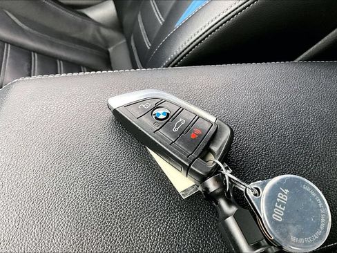 Used 2024 BMW M2 w/ Lighting Package RWD image 11
