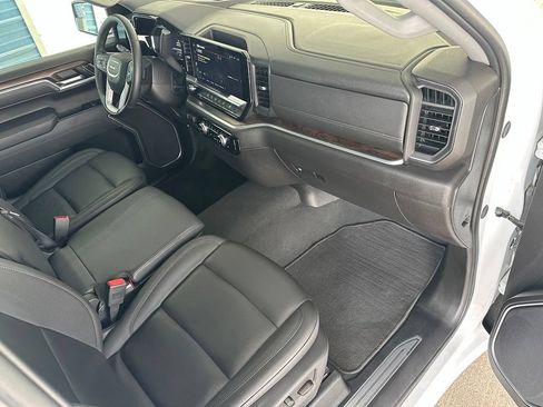 Used 2025 GMC Sierra 1500 SLT RWD image 37