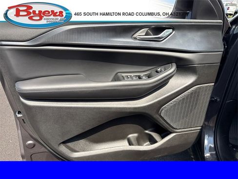 New 2025 Jeep Grand Cherokee L Altitude image 12