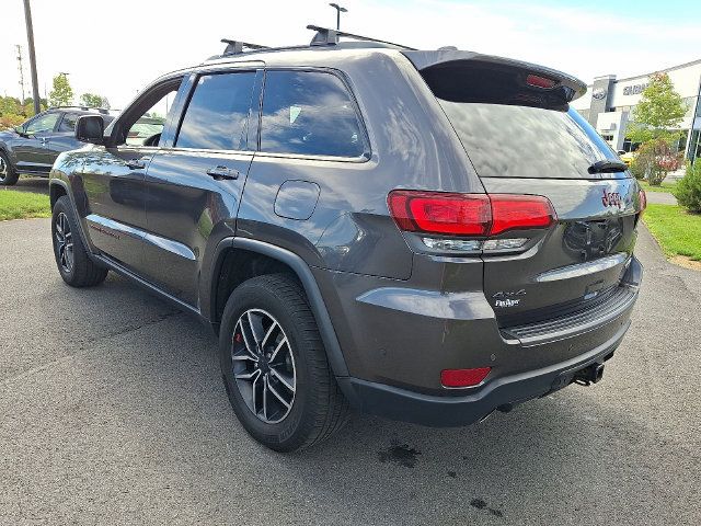 Used 2019 Jeep Grand Cherokee Trailhawk AWD/4WD image 5