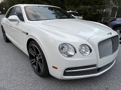 Used 2015 Bentley Flying Spur V8 image 3
