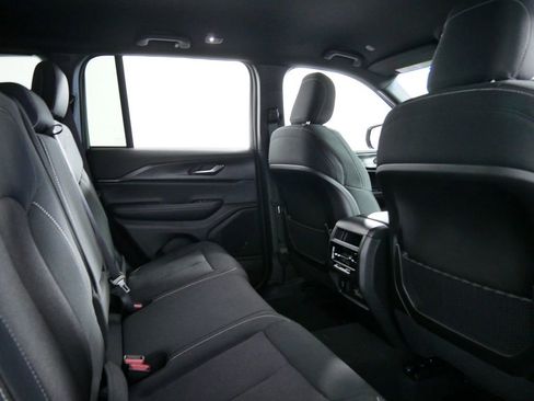 Used 2024 Jeep Grand Cherokee Laredo w/ Luxury Tech Group I image 27