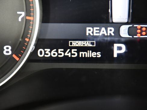 Used 2022 Mitsubishi Outlander SE AWD/4WD image 17