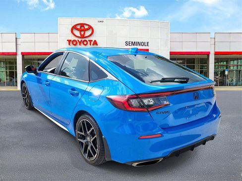 Used 2022 Honda Civic Sport Touring image 4