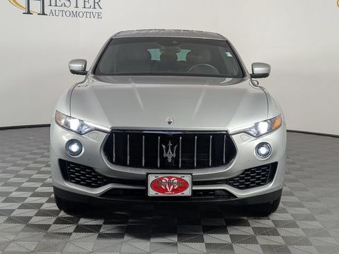 Used 2018 Maserati Levante AWD/4WD image 3