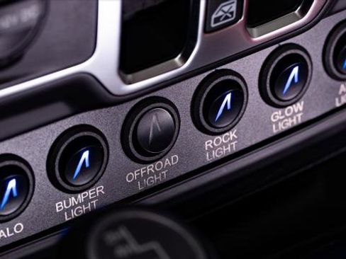 Used 2026 Jeep Wrangler Unlimited Sport image 34