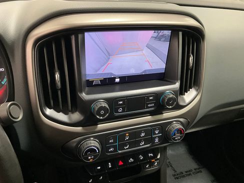 Used 2022 Chevrolet Colorado Z71 AWD/4WD image 20