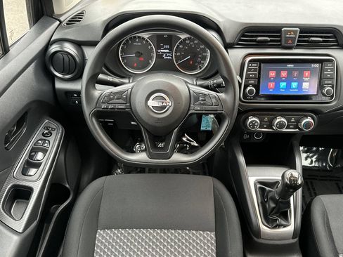 Used 2024 Nissan Versa S FWD image 15
