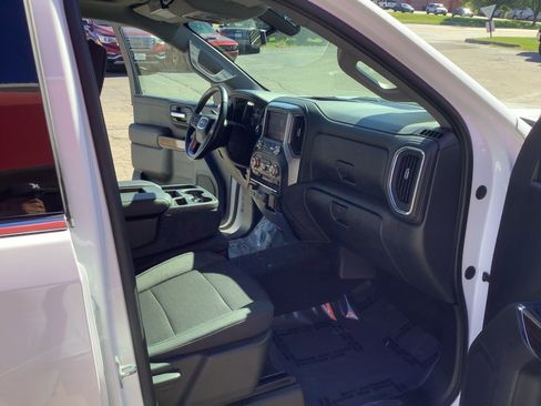 Used 2021 GMC Sierra 1500 SLE image 13