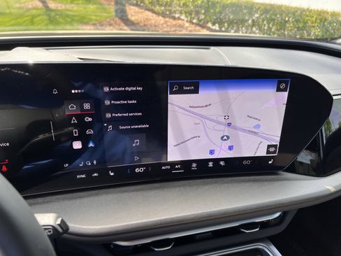 Used 2025 Audi Q5 Premium image 25