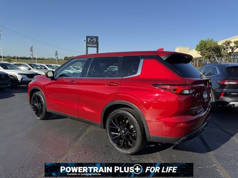 Used 2023 Mitsubishi Outlander SE Black Edition image 27