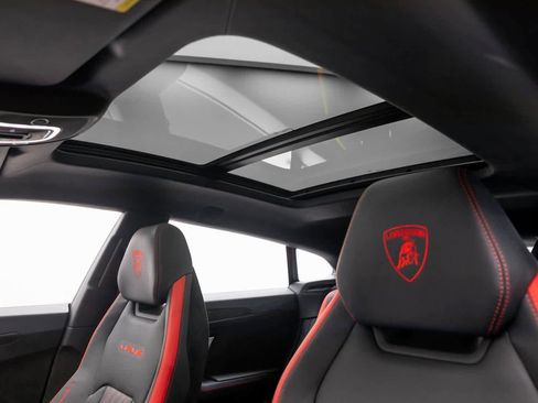 Used 2024 Lamborghini Urus Performante image 65