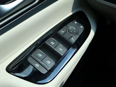 New 2025 Nissan Murano SL image 15