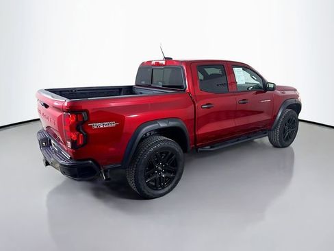 Used 2024 Chevrolet Colorado Trail Boss w/ Technology Package image 7