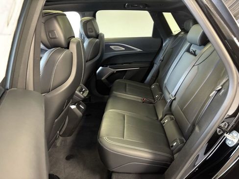 New 2025 Cadillac Lyriq Luxury image 18