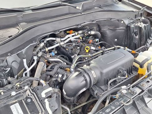 Used 2024 Ford Explorer XLT w/ Equipment Group 202A image 34