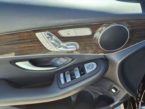 Used 2020 Mercedes-Benz GLC 300 image 14