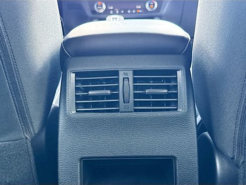 Used 2024 Mitsubishi Outlander ES FWD image 24