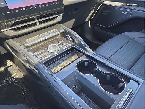 New 2026 Lincoln Nautilus Reserve image 20