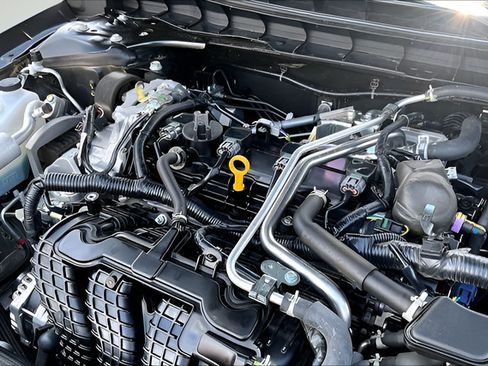 Certified 2025 Nissan Altima 2.5 SR FWD image 29